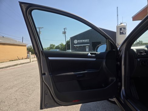 Used 2008 Volkswagen GTI 4-Door image 4