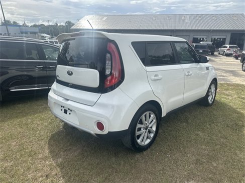 Used 2018 Kia Soul + w/ Audio Package image 5