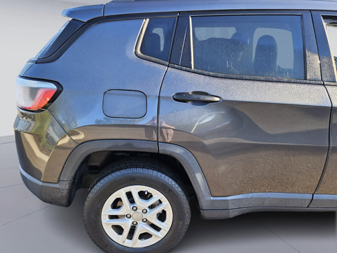 Used 2018 Jeep Compass Sport w/ Tech Group image 6