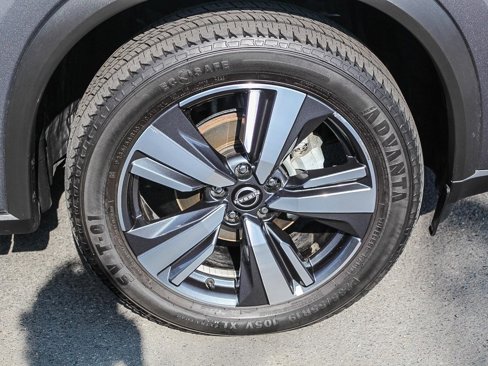 Used 2023 Nissan Rogue SL image 12