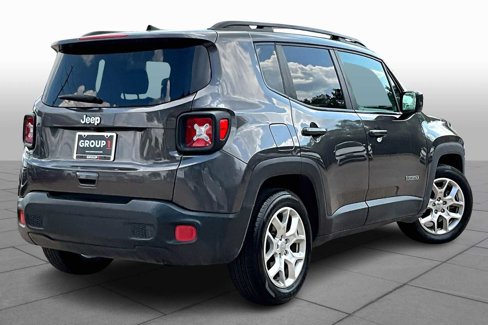 Used 2018 Jeep Renegade Latitude image 12