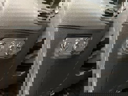 Used 2022 Buick Encore GX Essence w/ Advanced Technology Package image 32