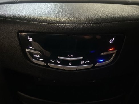 Used 2018 Cadillac Escalade ESV Premium Luxury image 37