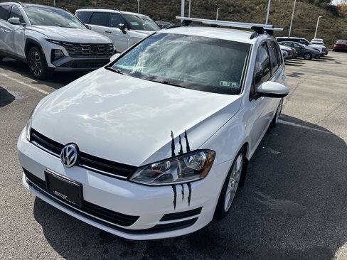 Used 2015 Volkswagen Golf S image 26