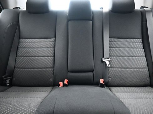 Used 2016 Toyota Camry LE image 26