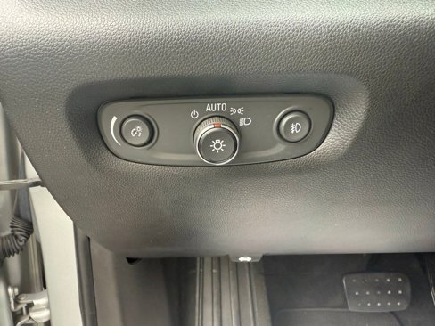 Used 2019 Chevrolet Traverse Premier image 18