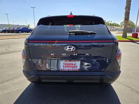 Used 2024 Hyundai Kona SEL image 5