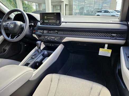 Used 2024 Honda Accord EX image 12