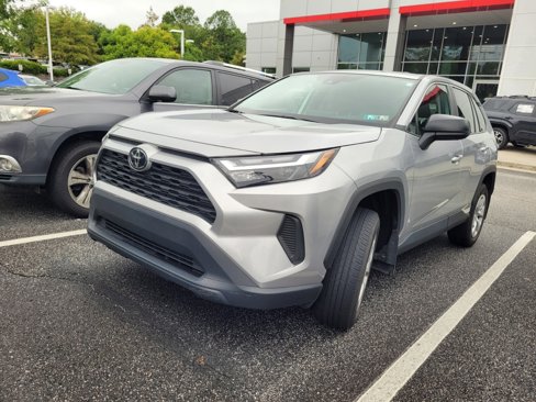 Used 2024 Toyota RAV4 LE image 2