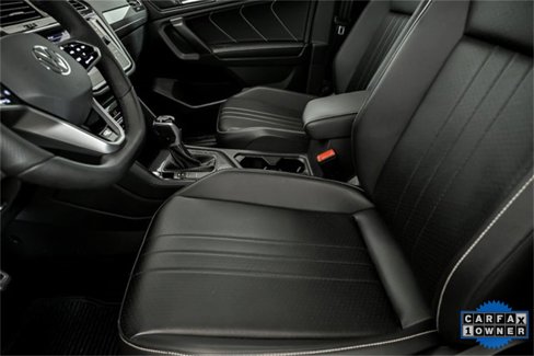 Used 2022 Volkswagen Tiguan SE R-Line image 10