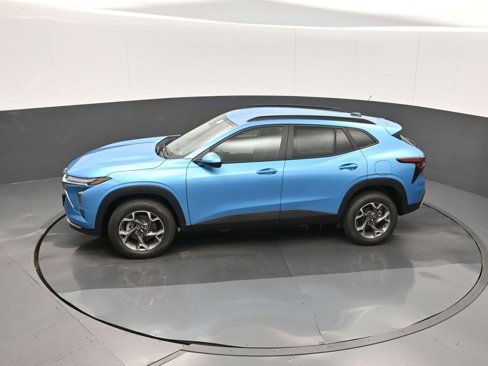 New 2025 Chevrolet Trax LT w/ Driver Confidence Package image 14