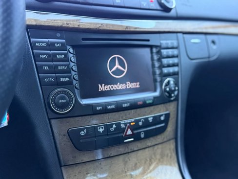 Used 2008 Mercedes-Benz E 350 Sedan image 37