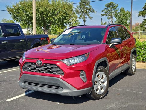 Used 2020 Toyota RAV4 LE image 3
