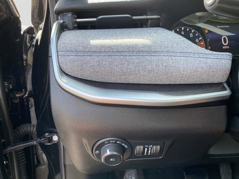 Used 2023 Jeep Compass Latitude w/ Convenience Group image 22