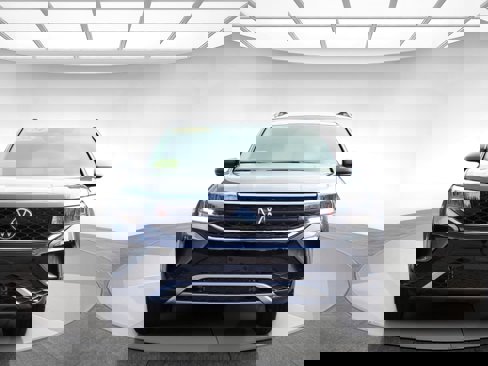 Used 2024 Volkswagen Taos S image 2
