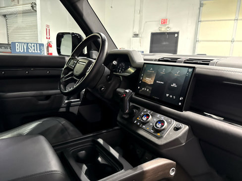 Used 2024 Land Rover Defender 130 X image 35