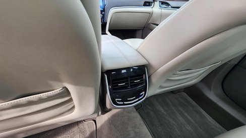 Used 2013 Cadillac XTS Platinum image 15