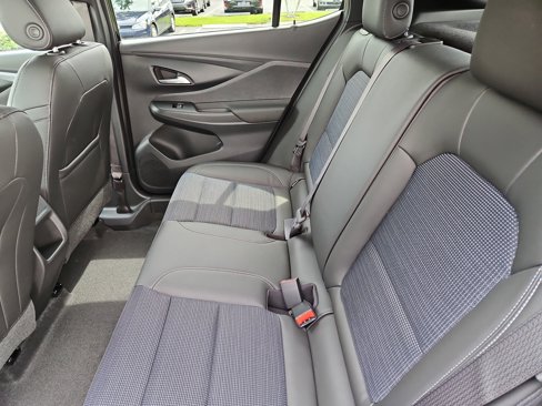 New 2025 Buick Envista Preferred image 13