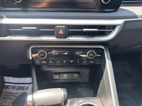 Used 2021 Kia K5 LXS image 10