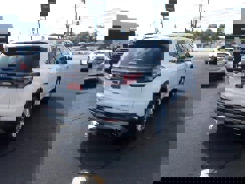New 2026 GMC Acadia Elevation w/ Elevation Premium Package image 4