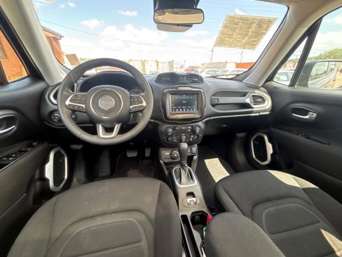 Used 2021 Jeep Renegade Latitude w/ Sun & Sound Group image 24