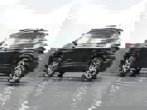 Used 2022 Jeep Cherokee Latitude Lux w/ Sun & Sound Group image 52