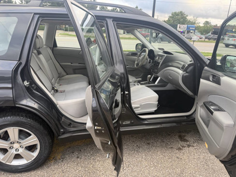 Used 2011 Subaru Forester 2.5X w/ Alloy Wheel Value Pkg image 23
