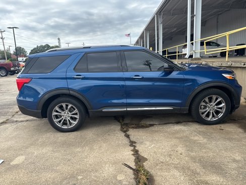 Used 2021 Ford Explorer Limited w/ Equipment Group 301A image 3