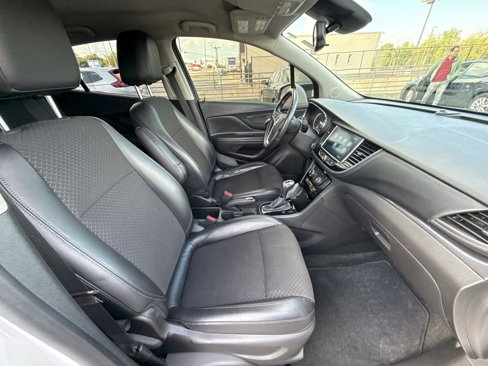 Used 2019 Buick Encore Preferred image 39