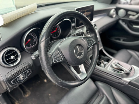 Used 2018 Mercedes-Benz GLC 300 4MATIC image 8