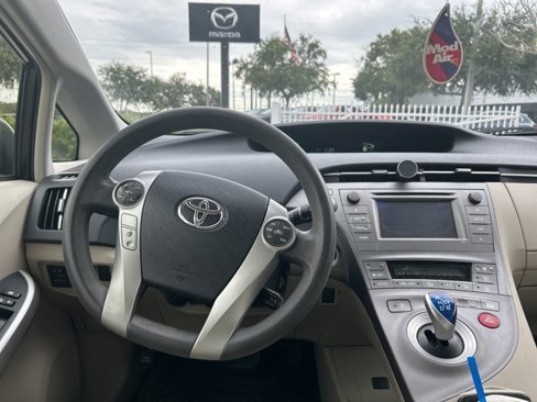 Used 2014 Toyota Prius Four image 12
