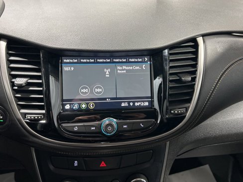Used 2019 Chevrolet Trax LT w/ LT Convenience Package image 22