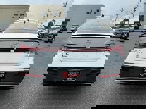 New 2025 Hyundai Elantra Sport image 3