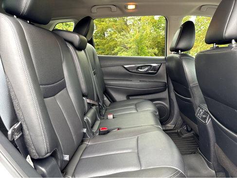 Used 2019 Nissan Rogue SL w/ Premium Package image 20