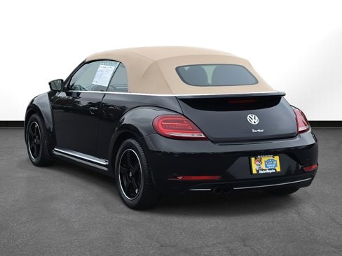 Used 2018 Volkswagen Beetle 2.0T Coast w/ Coast Lighting Package image 8