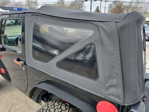 Used 2009 Jeep Wrangler X image 27