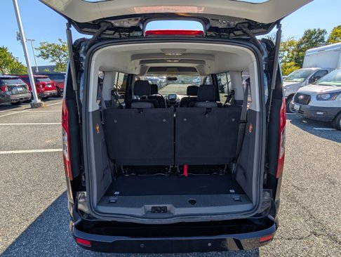 Certified 2023 Ford Transit Connect XLT image 12