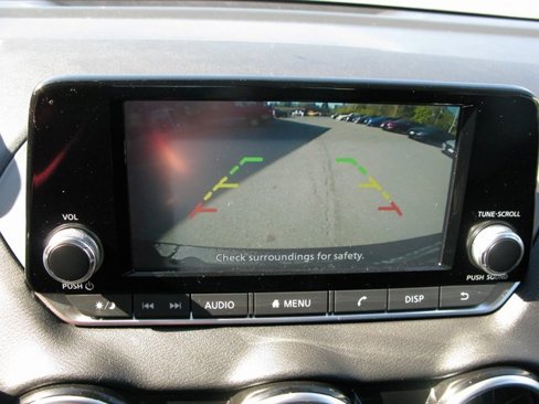 Used 2024 Nissan Sentra S image 15