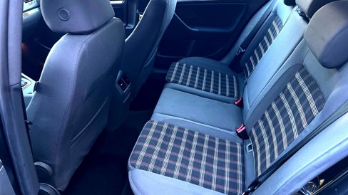 Used 2007 Volkswagen GTI 4-Door image 9
