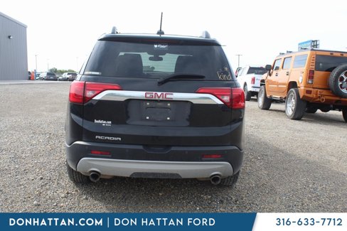 Used 2017 GMC Acadia SLT image 6