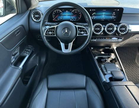 Used 2022 Mercedes-Benz GLB 250 4MATIC image 12