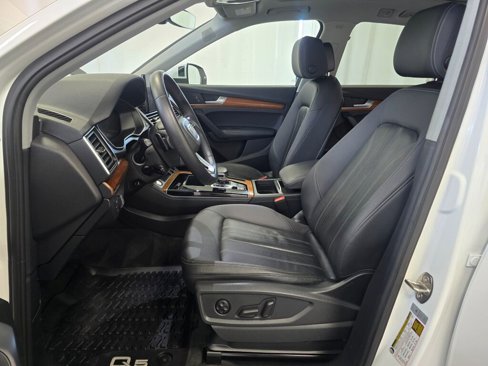 Used 2022 Audi Q5 2.0T Premium Plus w/ Premium Plus Package image 13