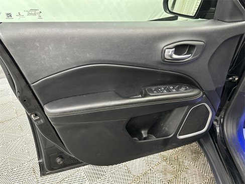 Used 2017 Jeep Compass Sport w/ Tech Group image 10