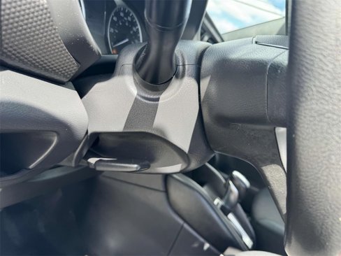 Used 2019 Nissan Kicks S image 21