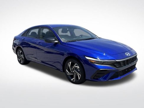 New 2025 Hyundai Elantra Sport image 7