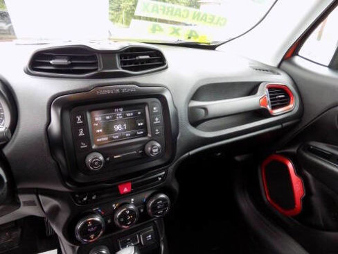 Used 2015 Jeep Renegade Trailhawk w/ Popular Equipment Group image 16