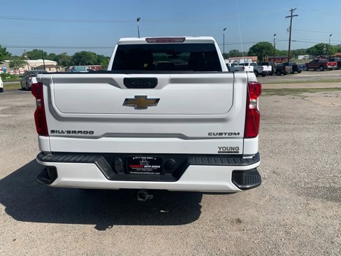 Used 2021 Chevrolet Silverado 1500 Custom image 8