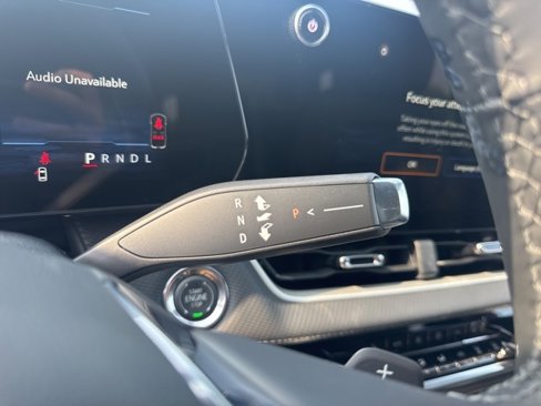 New 2026 Chevrolet Equinox LT w/ Convenience Package II image 15