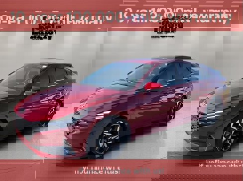 Used 2023 Hyundai Elantra Limited image 3