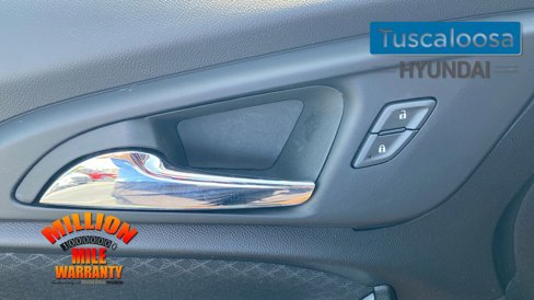 Used 2023 Chevrolet Malibu LT image 15